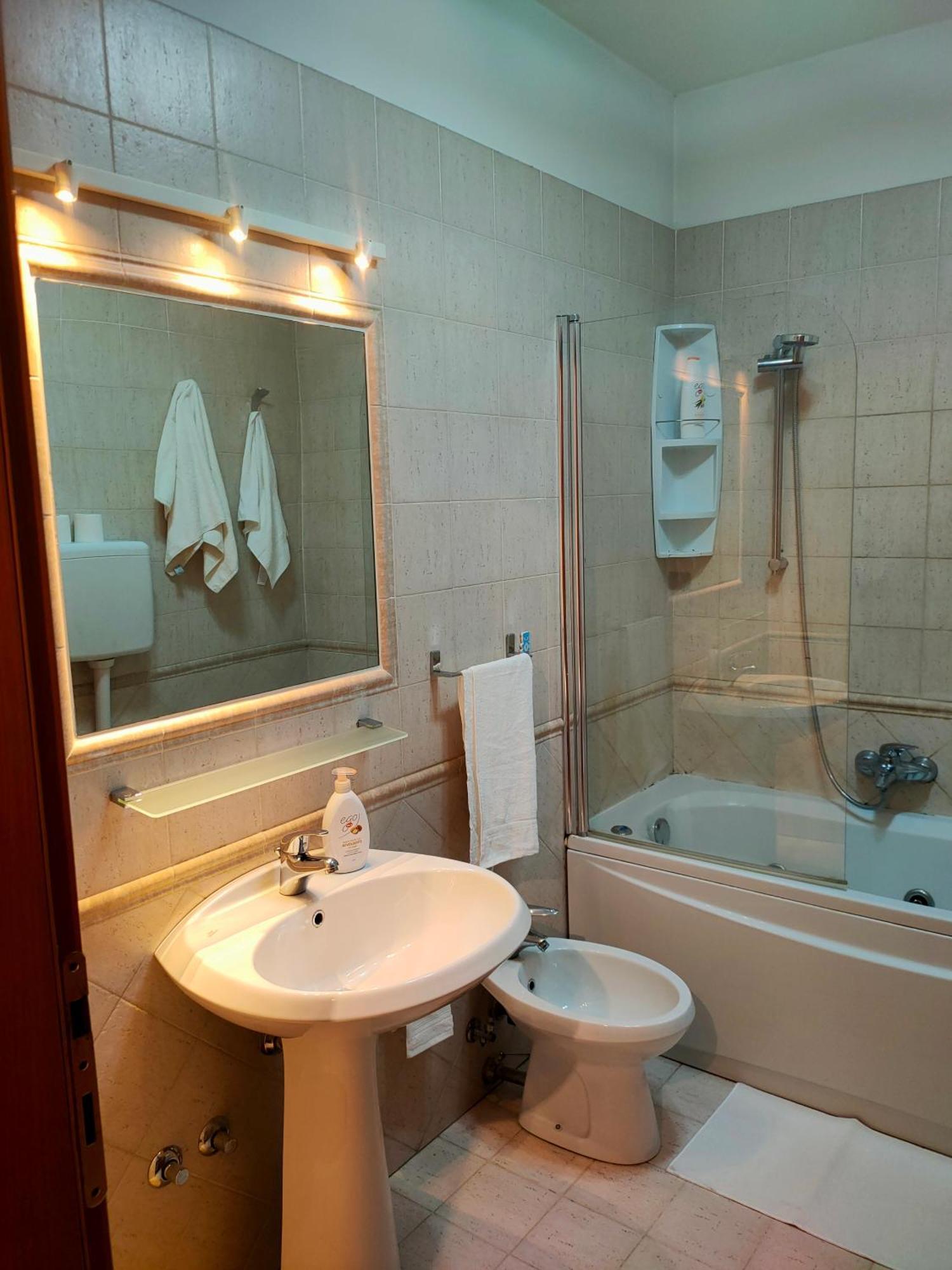 Lele House Fiumicino - Intero Appartamento Aeroporto Di Fiumicino - Nuova Fiera Di Roma 외부 사진